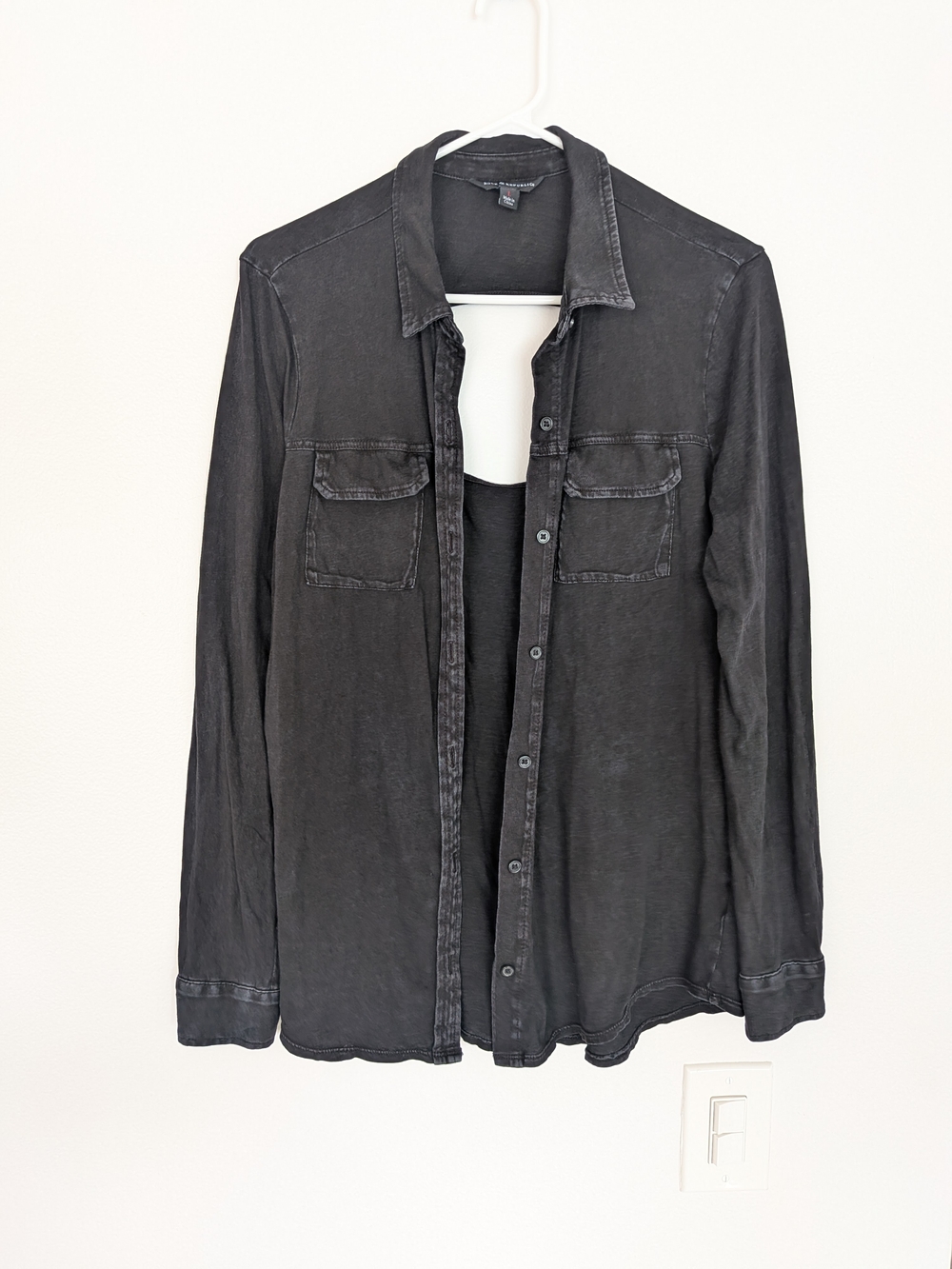 Rock & Republic Mineral Wash Black Long Sleeve Cutout Open Back Shirt Large